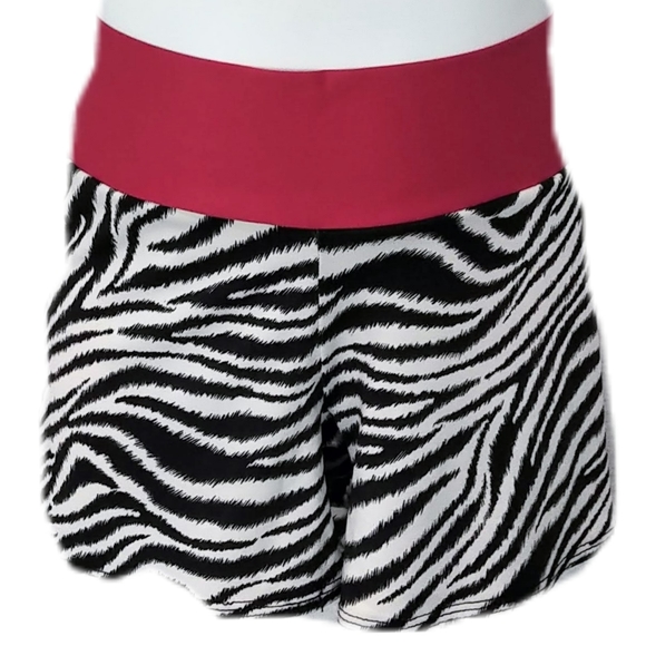 NWT GymGear Dance / Gymnastics Shorts - Zebra Print - Child XL - Picture 1 of 4